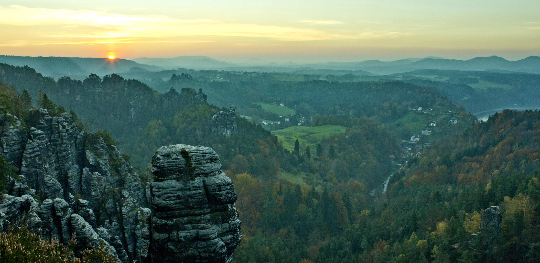 Sonnenaufgang von der großen Gans (Elbsandsteingebirge)