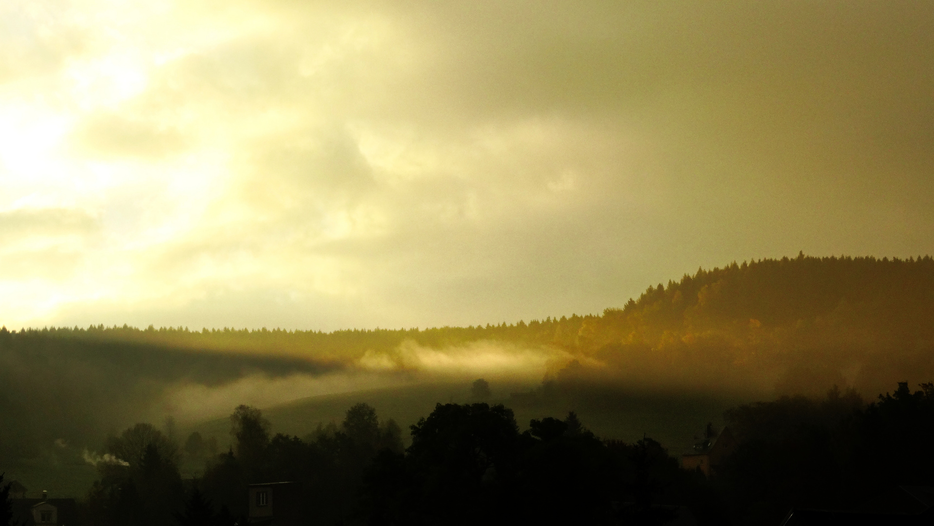 Sonnenaufgang vor der Haustür