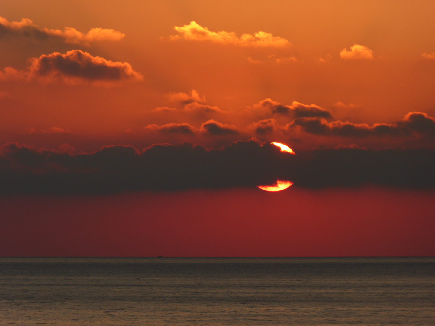 Sonnenaufgang vor Neapel