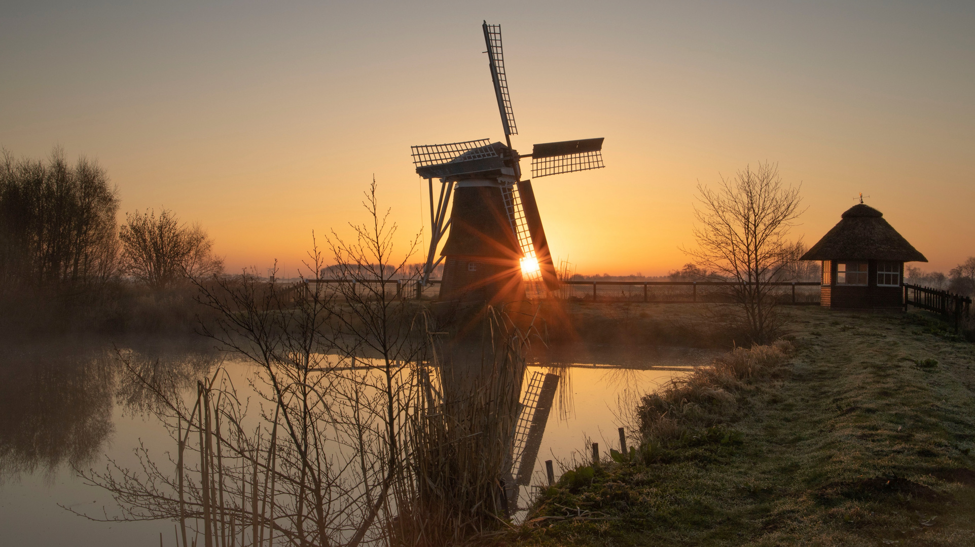 Sonnenaufgang Wasserschöpfmühle Bedekaspel