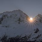 Sonnenaufgang zwischen den Gipfeln