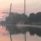 Sonnenaufgange in Warmond in die Niederlande