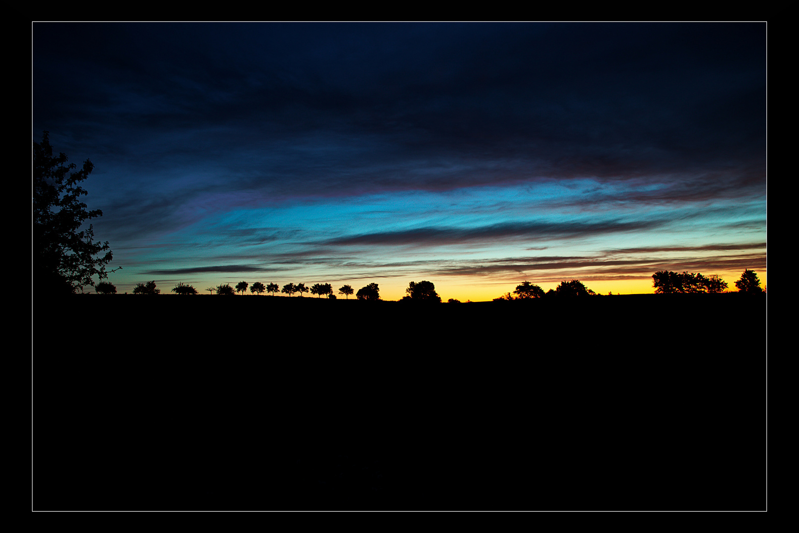 Sonnenaufgangsscherenschnitt