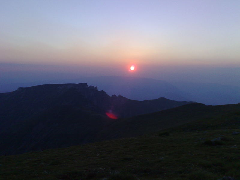 Sonnenaugänge in Bucegi (Rumänien)