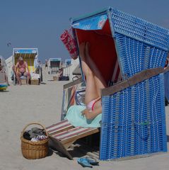 Sonnenbad im Strandkorb