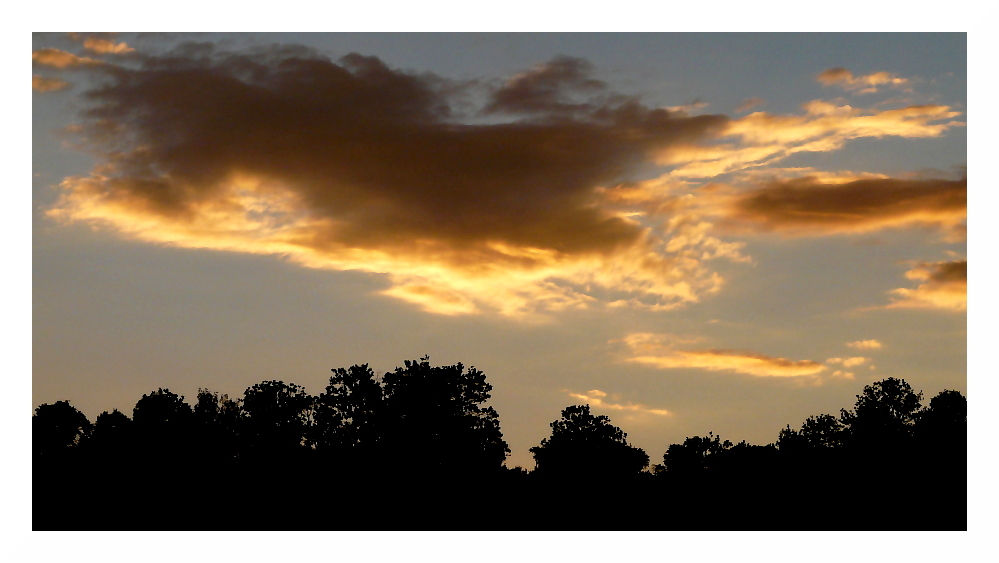 sonnenbestrahlte Wolken