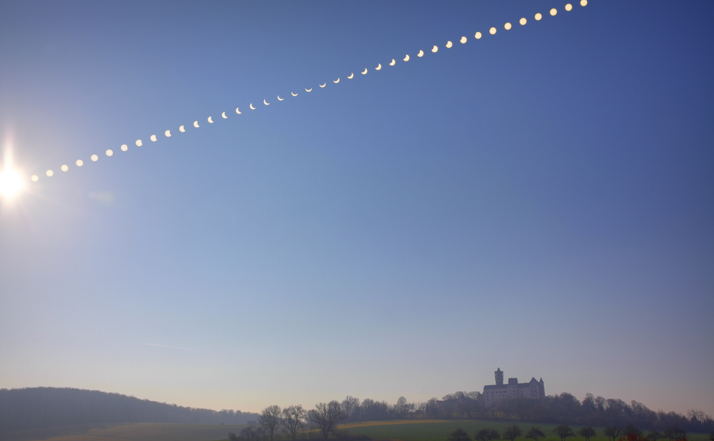 Sonnenfinsternis 2015 über der Ronneburg