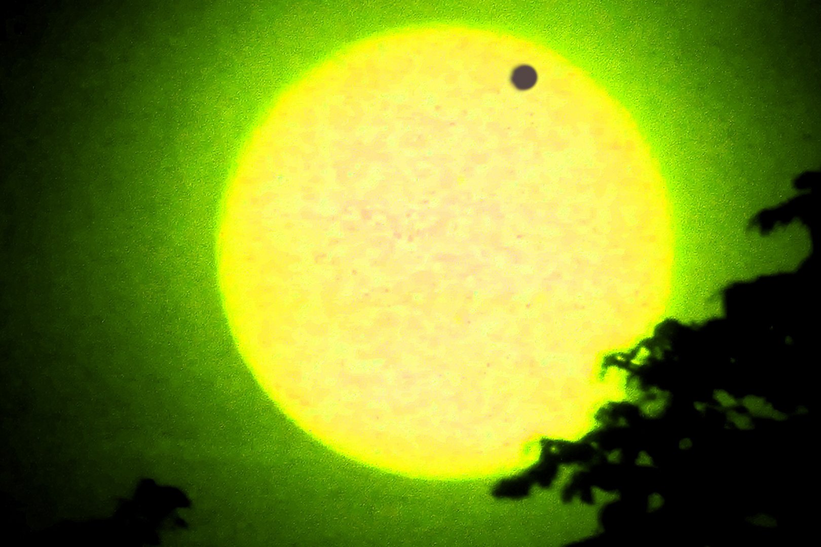 Sonnenfinsternis mit Venus