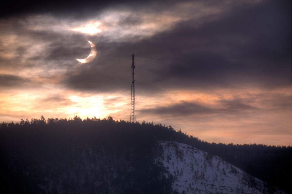 Sonnenfinsternis über den Kernbergen