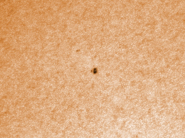 Sonnenfleck AR11064 vom 01.05.2010, 12:00 Uhr inkl. Granulation