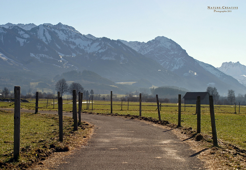 "Sonnenköpfe und Rubi-Horn und Anfang des Walsertals bei Burgberg 1"