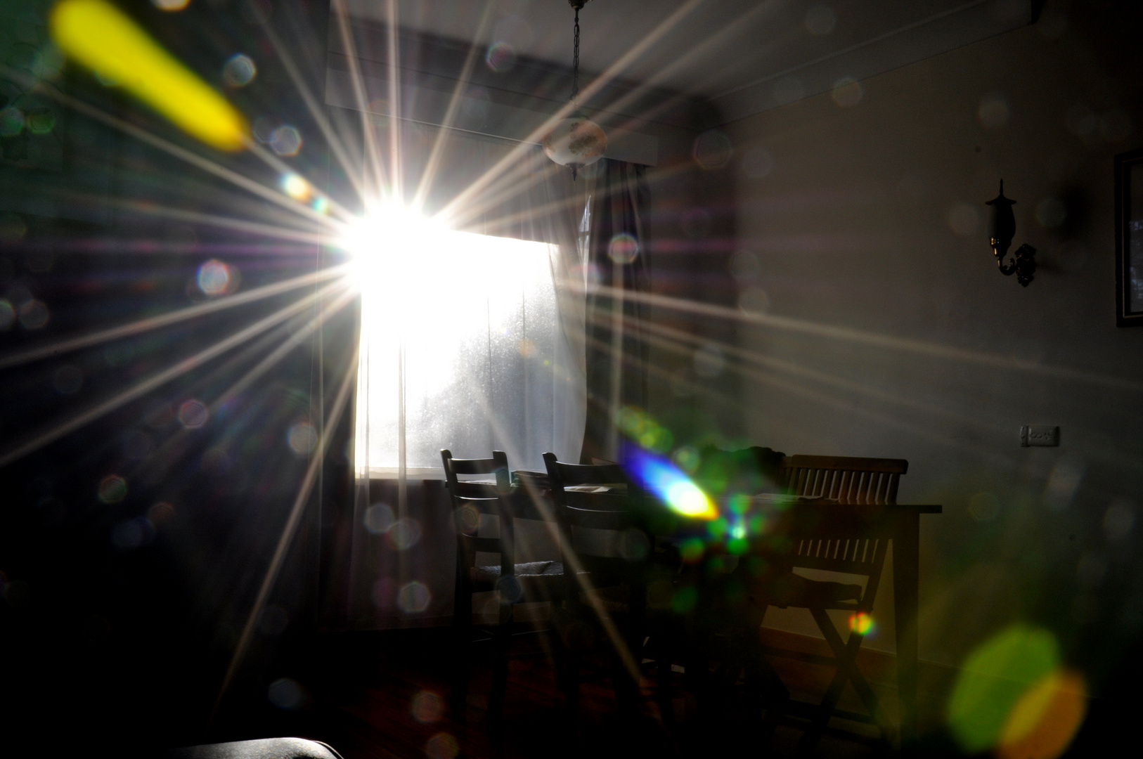 Sonnenlicht durch das Fenster Foto &amp; Bild stillleben