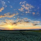 Sonnenlicht und Wolken im Ewigen Tanz