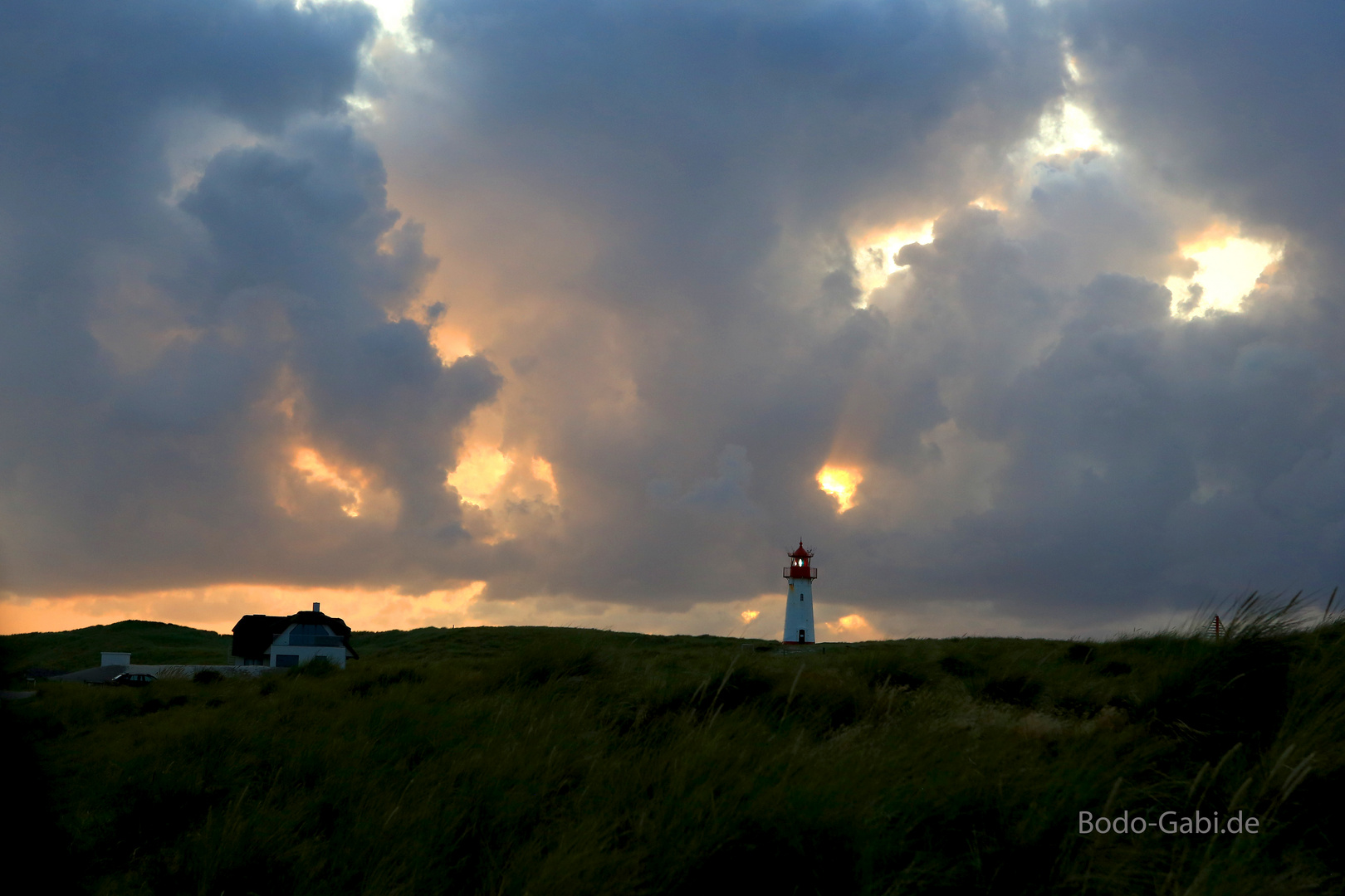 Sonnenloch am Leuchtturm List West