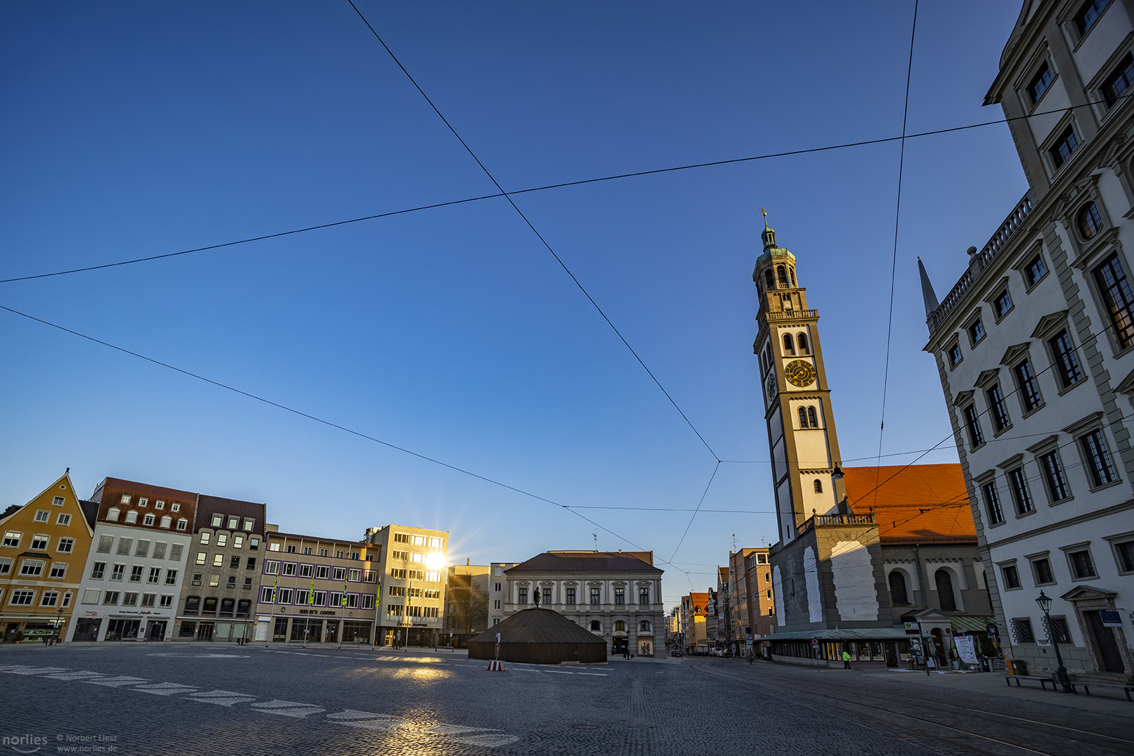 Sonnenreflex am Rathausplatz