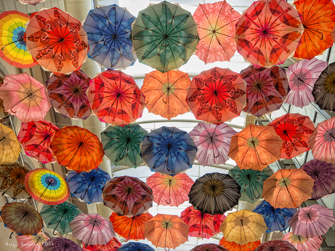 Sonnenschirme Foto & Bild | shopping, sonne, bunt Bilder auf fotocommunity
