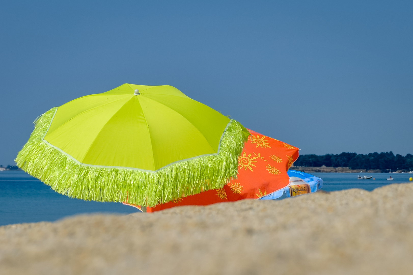 Sonnenschirme am Strand