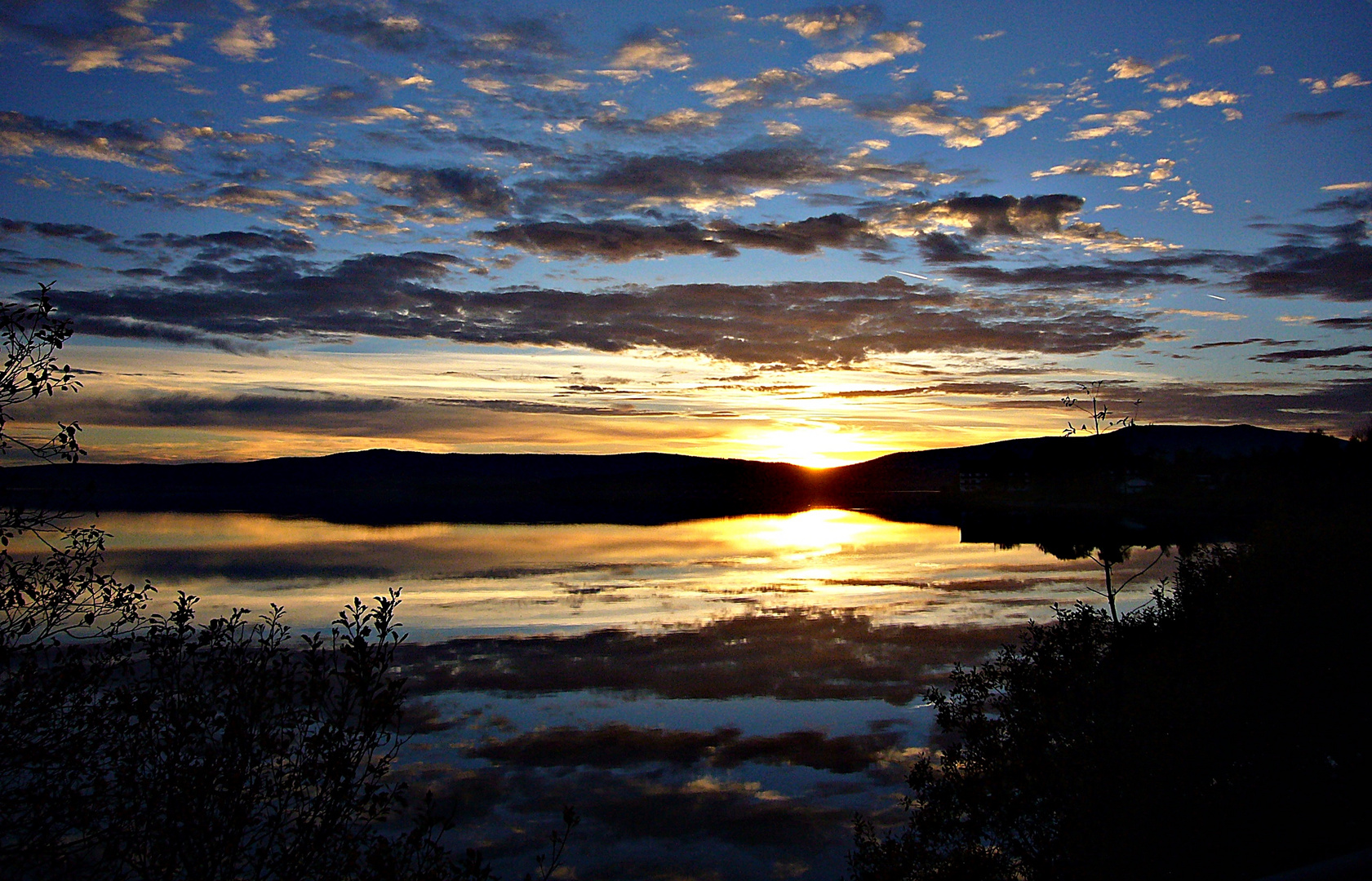 Sonnenspiegel im See