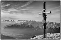 Sonnenspitze mit Blick auf Innsbruck, 2639 m.ü.d.M