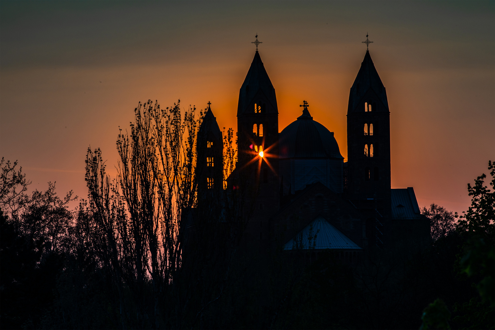 Sonnenstern_Kaiserdom_Speyer