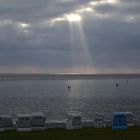 Sonnenstrahl durch die Wolken - ein natürlicher Lichtkegel