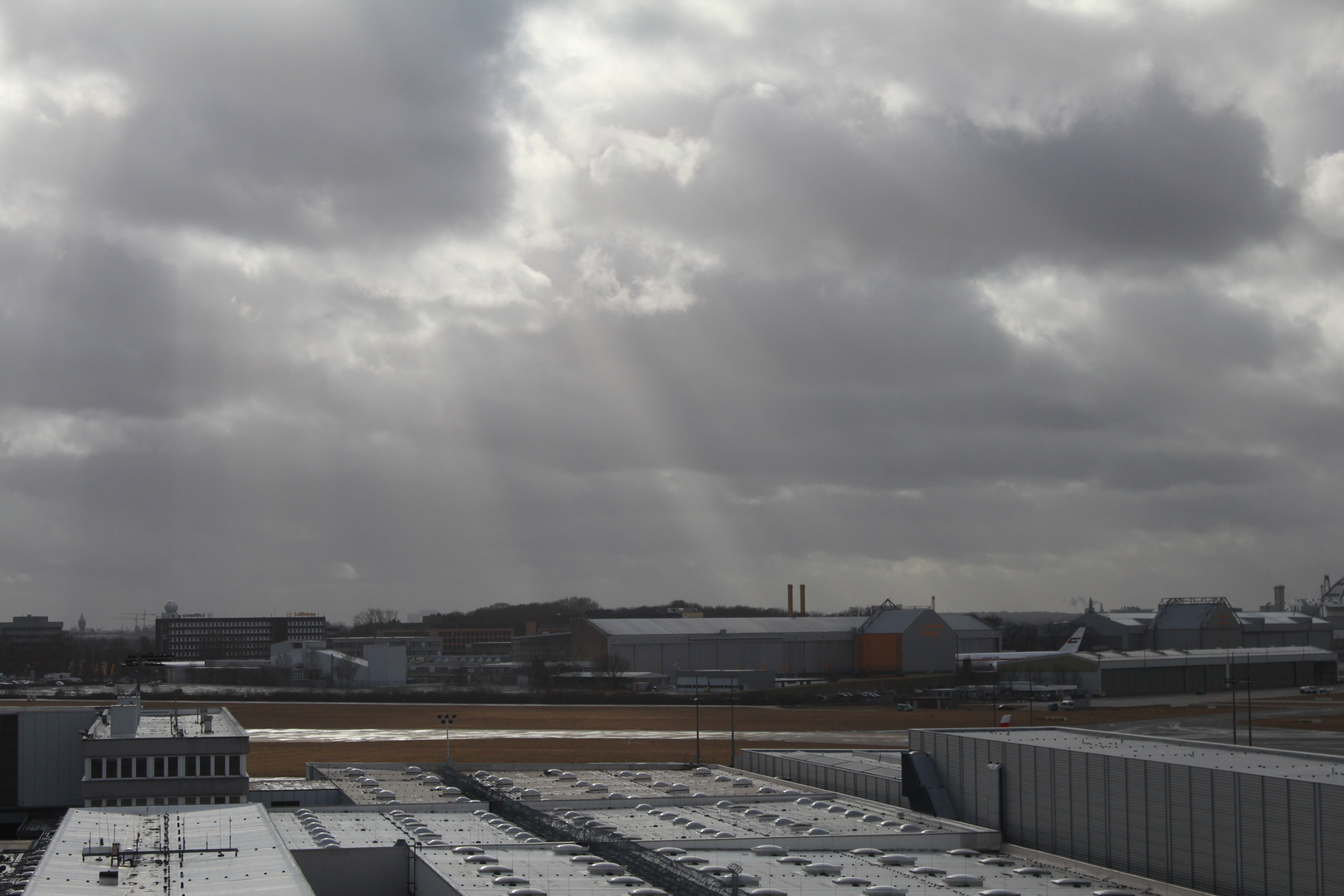 Sonnenstrahlen Am Hambuger Flughafen