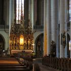 Sonnenstrahlen auf den Altar