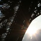 Sonnenstrahlen beim Eiffelturm...