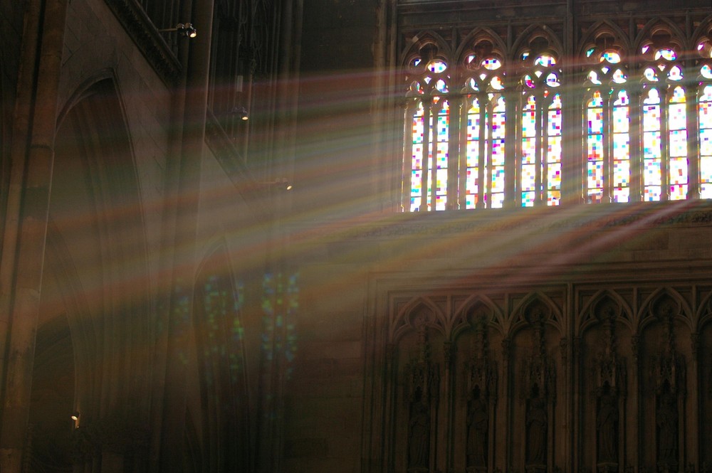 Sonnenstrahlen im Dom