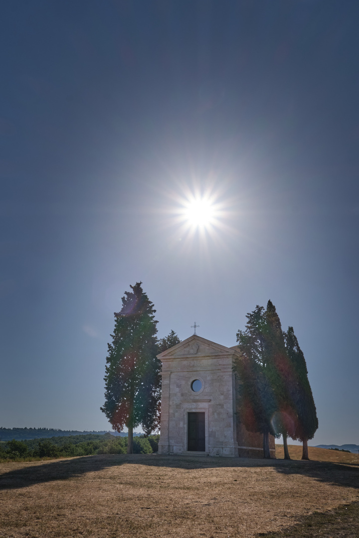 Sonnenstrahlen über Cappella di Vitaleta