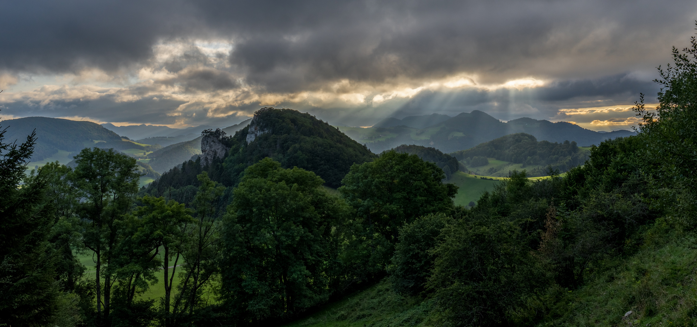 Sonnenstrahlen über den Jura02