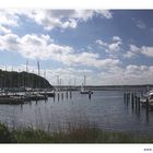 Sonnenstrahlen über der Flensburger Förde (Glücksburger Hafen) II