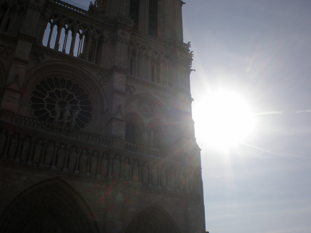 Sonnenstral der Notre Dame