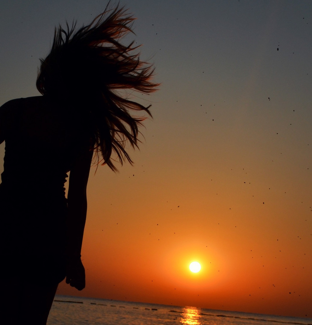 Sonnentanz Foto & Bild menschen, sonne, haare Bilder auf