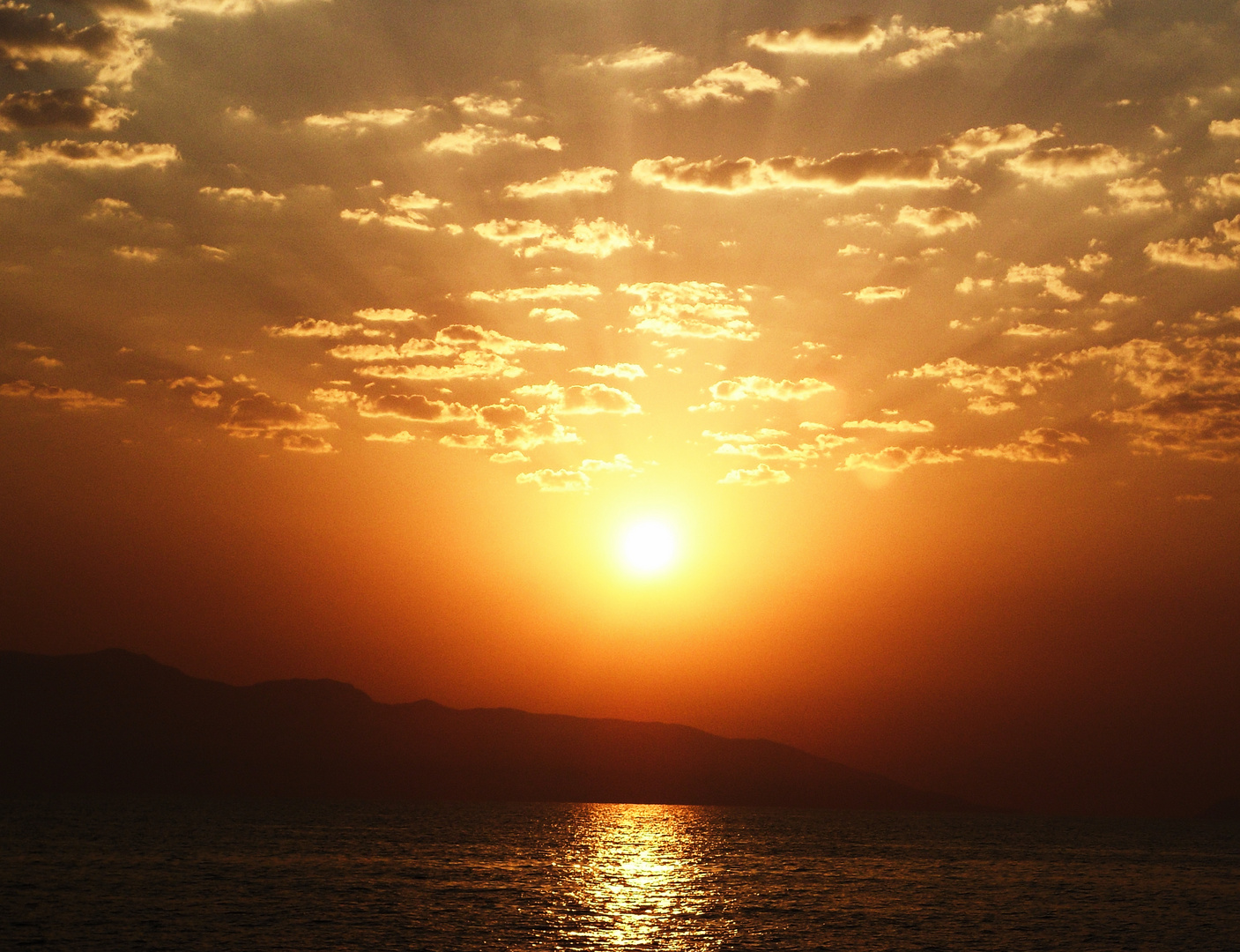 Sonnentuntergang auf dem Meer