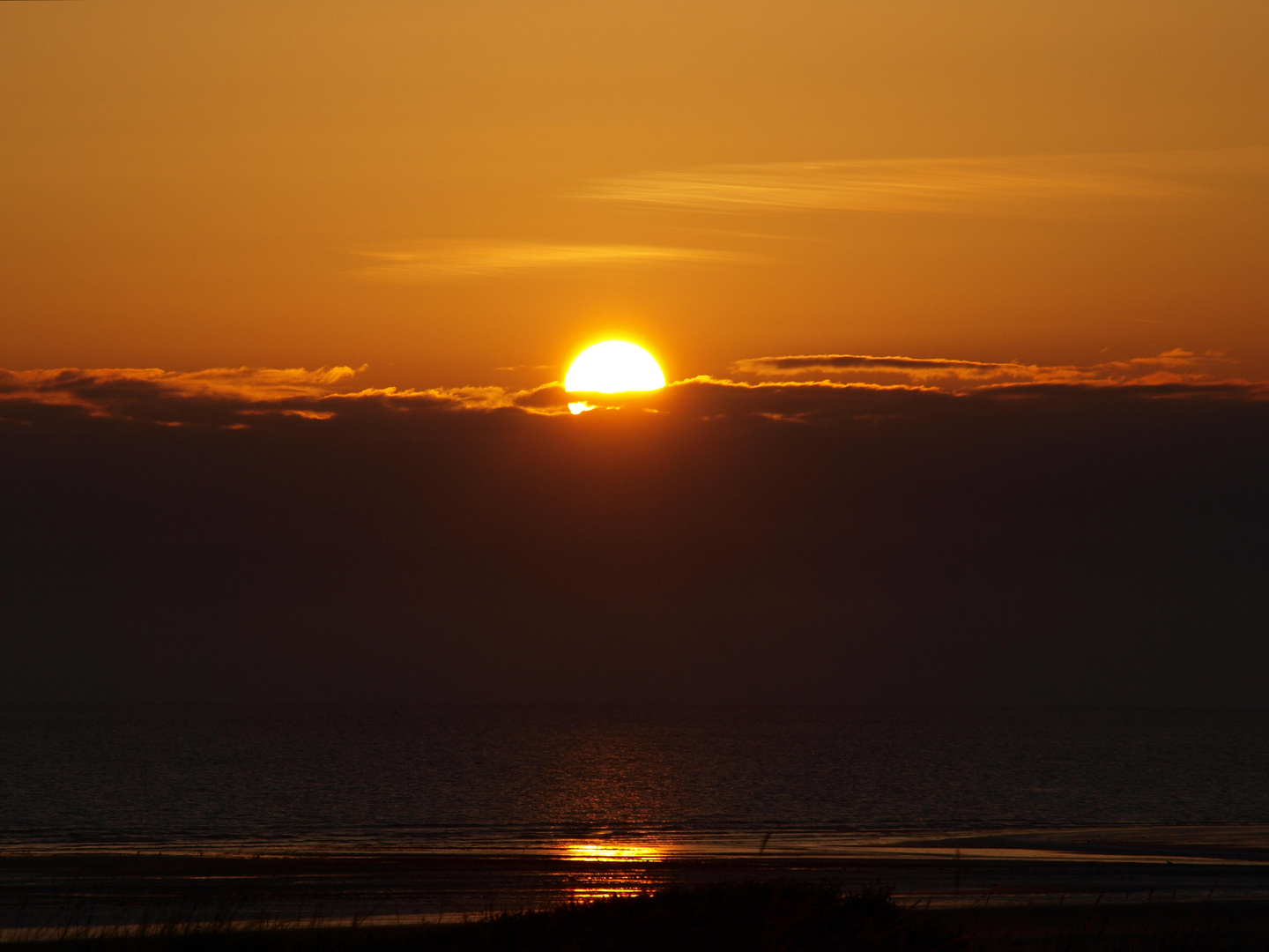 Sonnenübergang über der Cotentin-Halbinsel