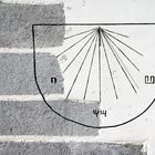 Sonnenuhr