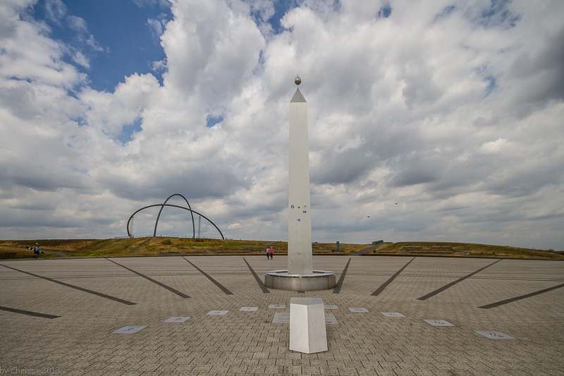 Sonnenuhr auf der Halde Hoheward