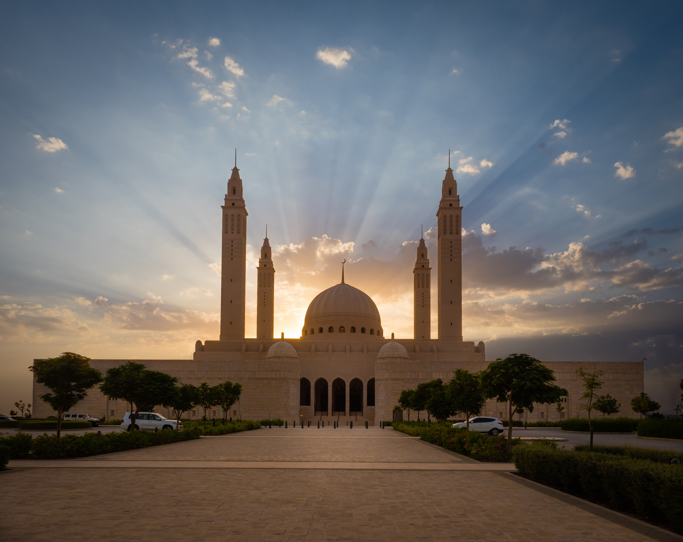 Sonnenumflutete Moschee