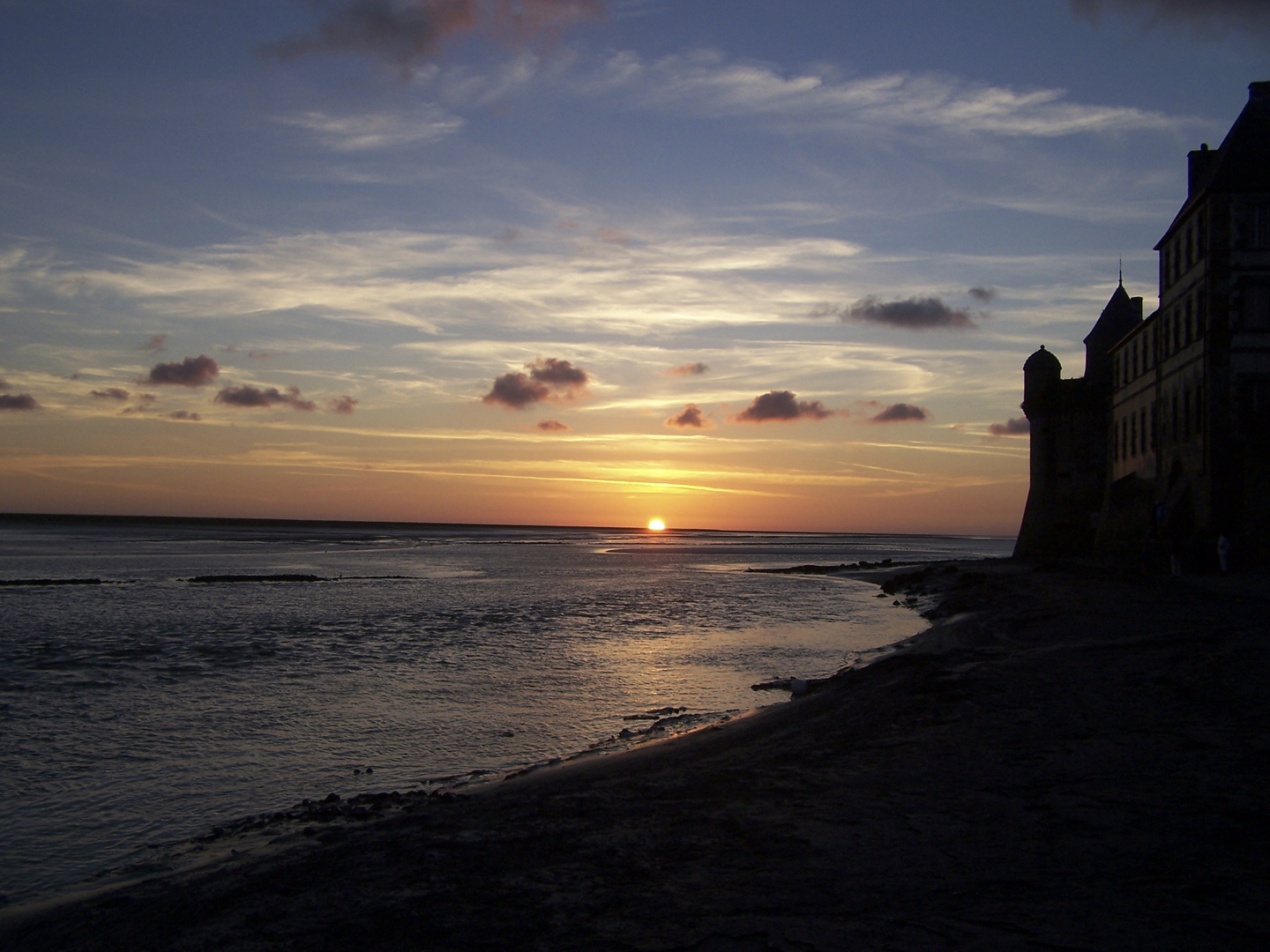 Sonnenuntergan bei Mont-Saint-Michel