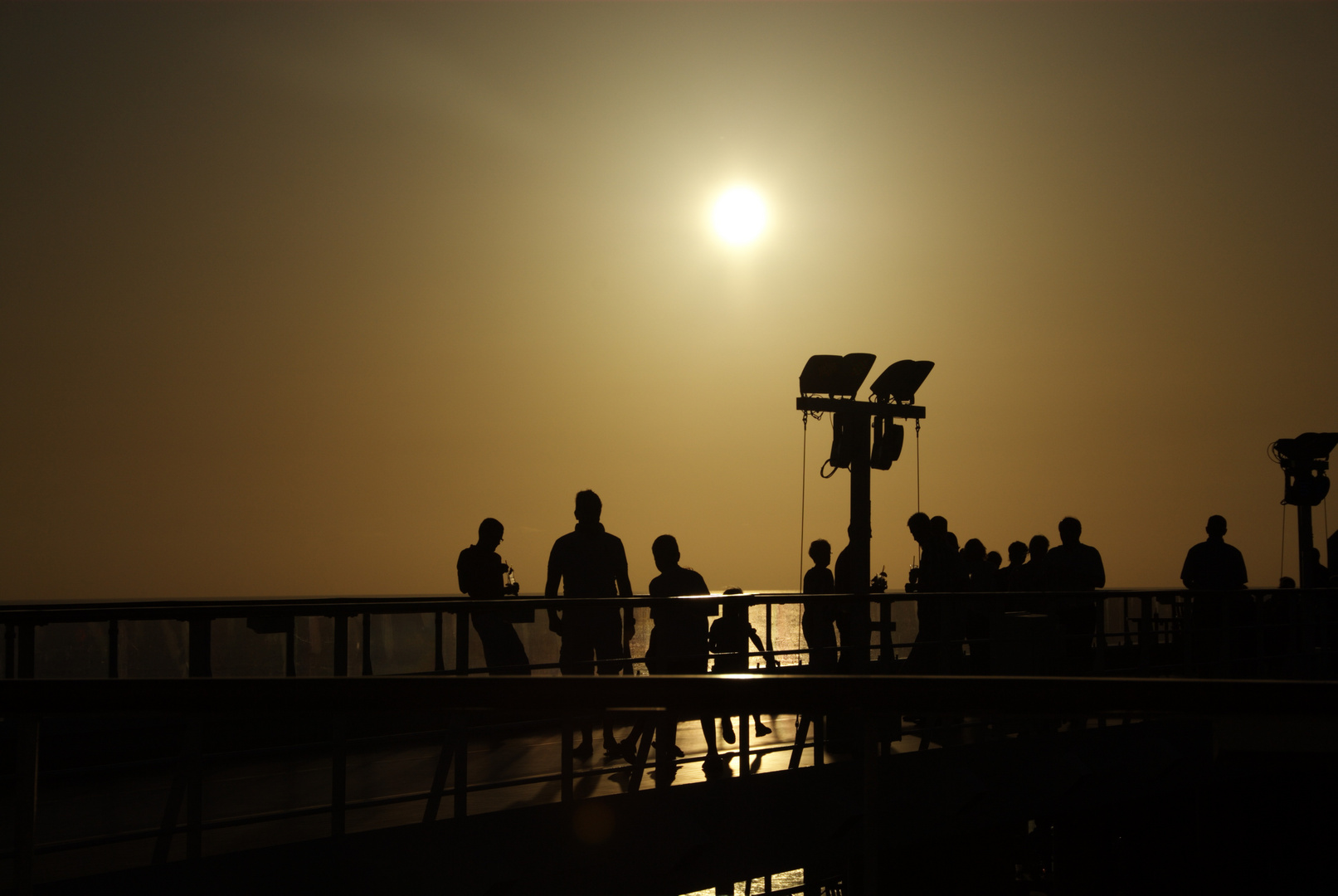 Sonnenuntergang - Alle lieben ihn