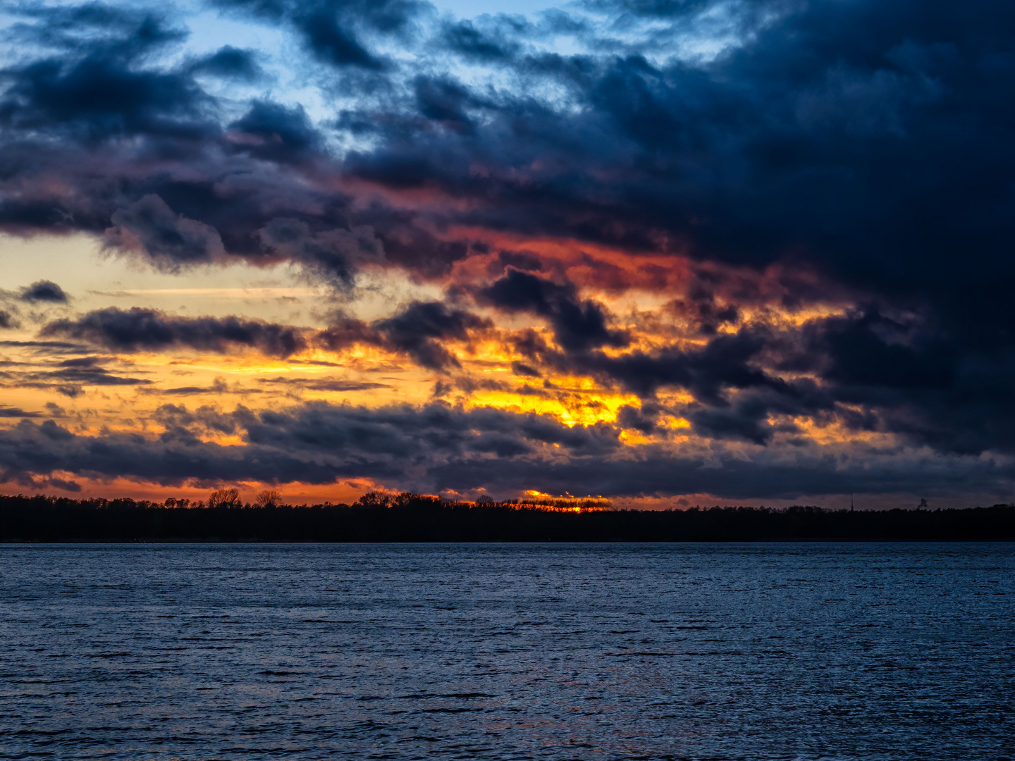 Sonnenuntergang am Abends des Sturmtiefs Eugen