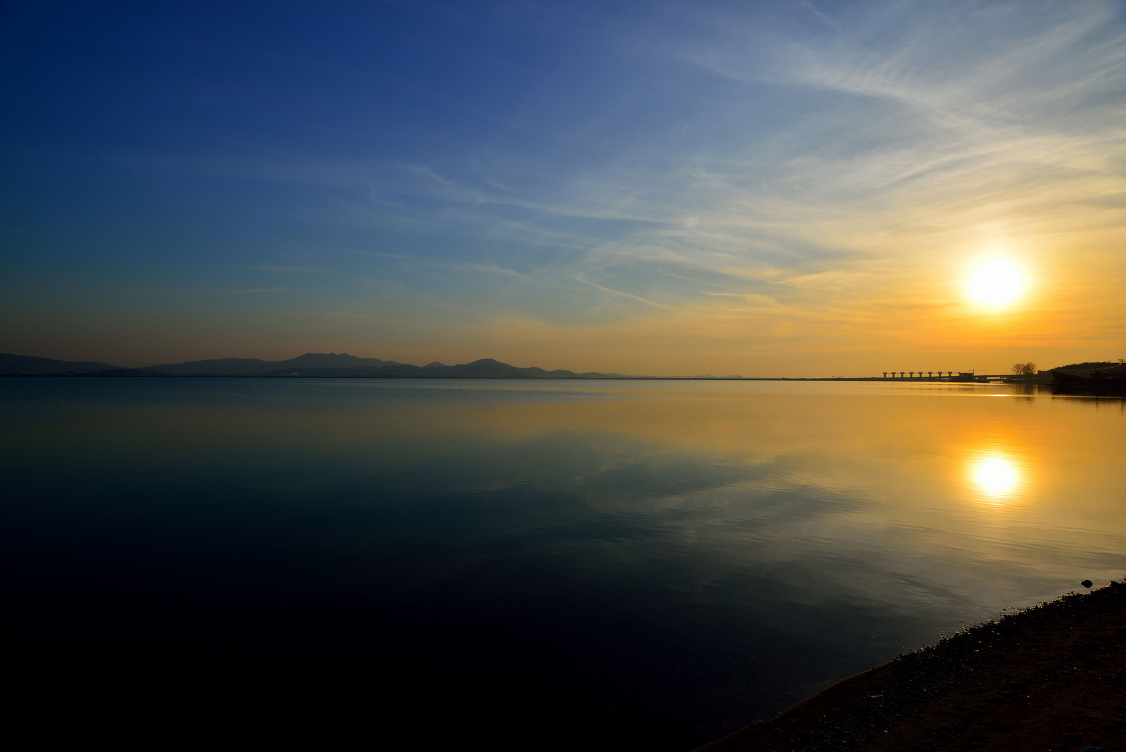 Sonnenuntergang am Asanho Lake