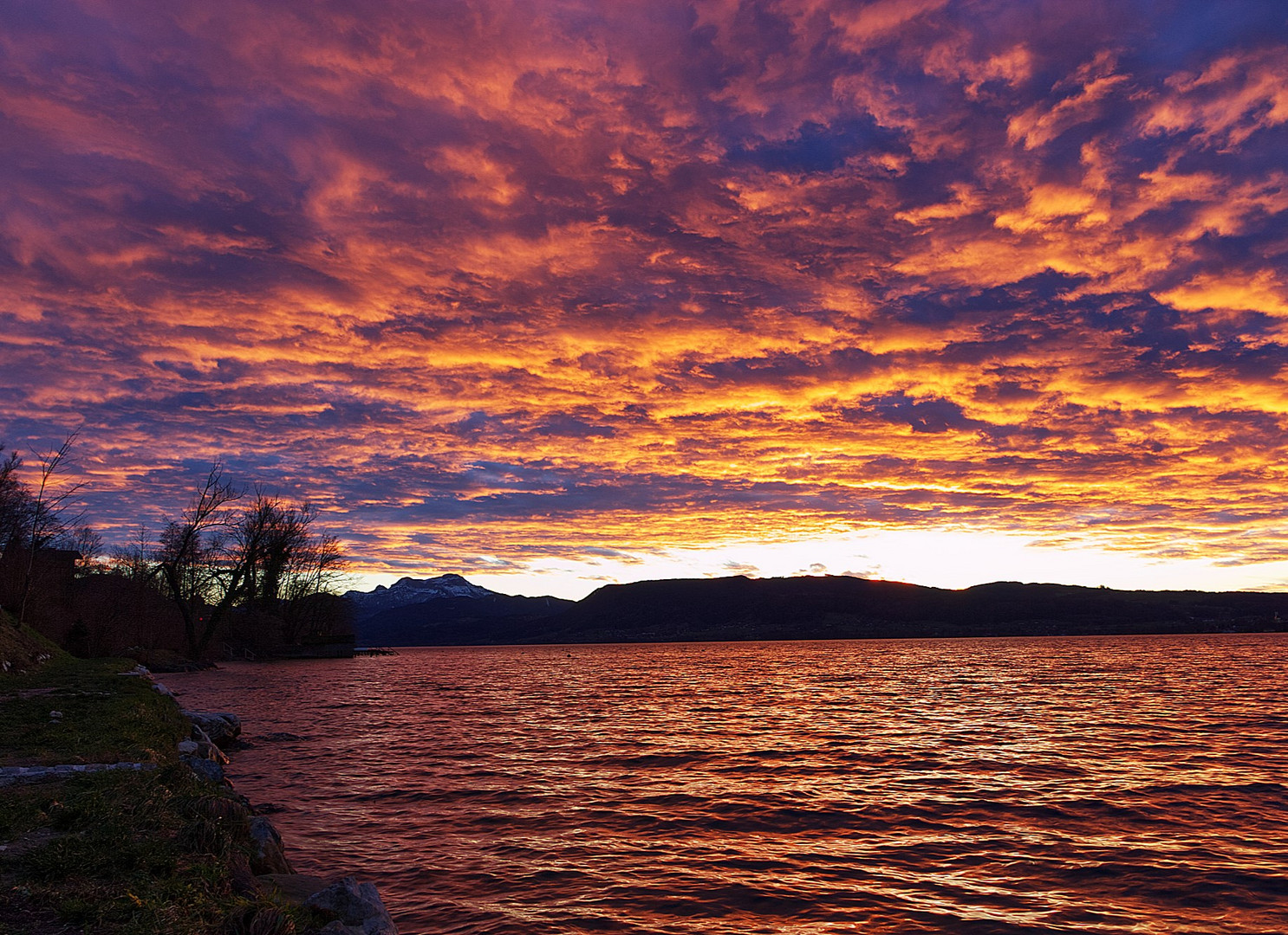 Sonnenuntergang am Attersee