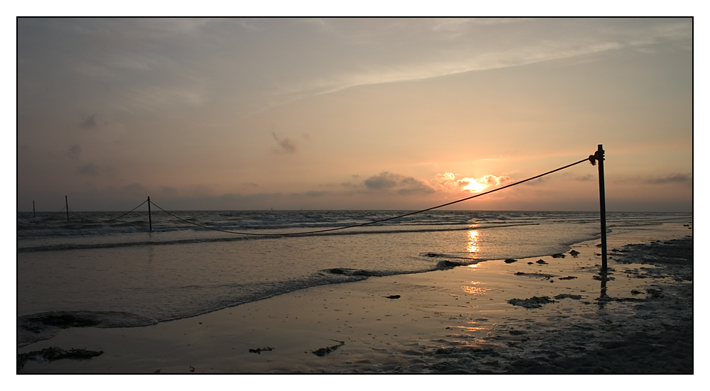 Sonnenuntergang am Badestrand II