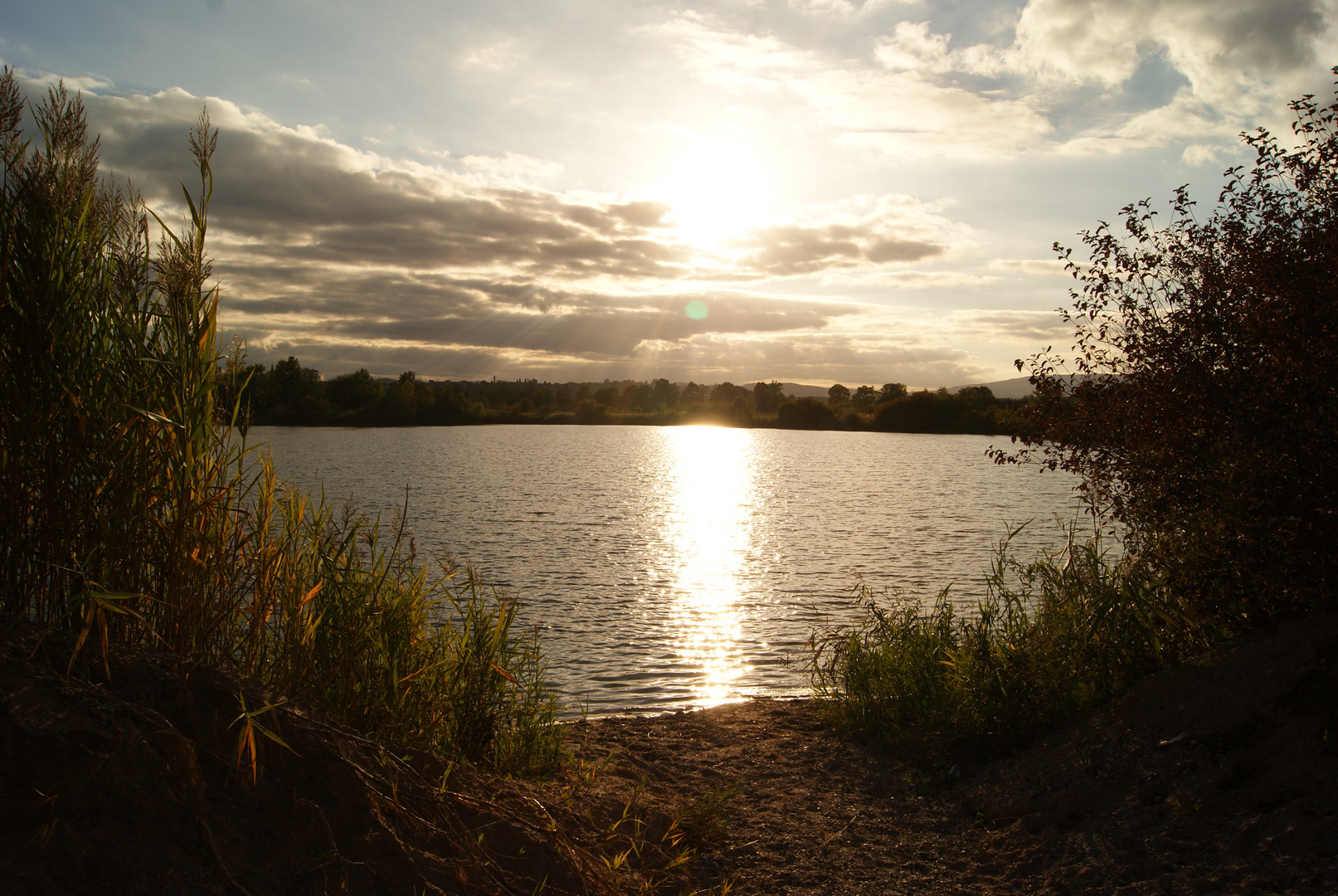 Sonnenuntergang am Baggersee