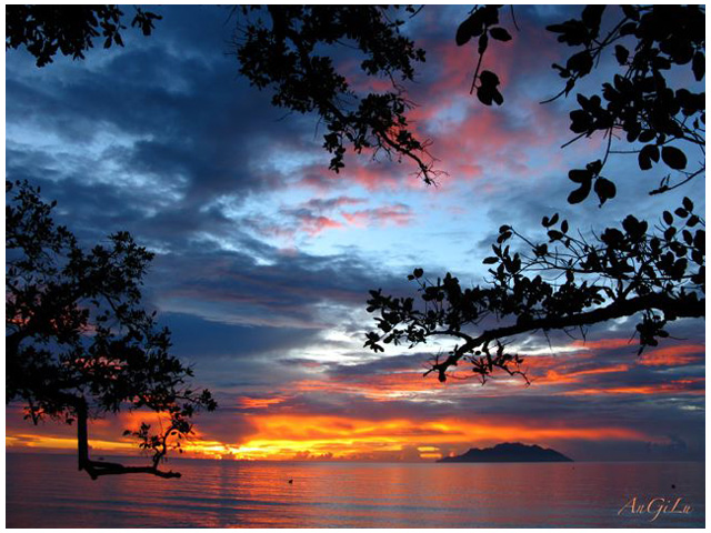 Sonnenuntergang am Beau Vallon, Mahé - Seychellen