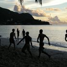 Sonnenuntergang am Beauvallon Beach, Mahe, Seychellen