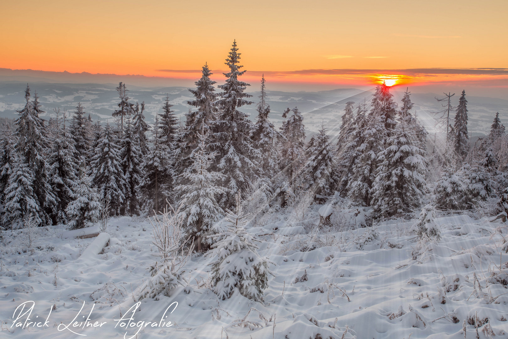 Sonnenuntergang am Berg.