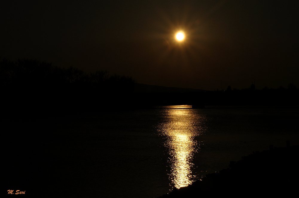 SONNENUNTERGANG AM BODENSEE